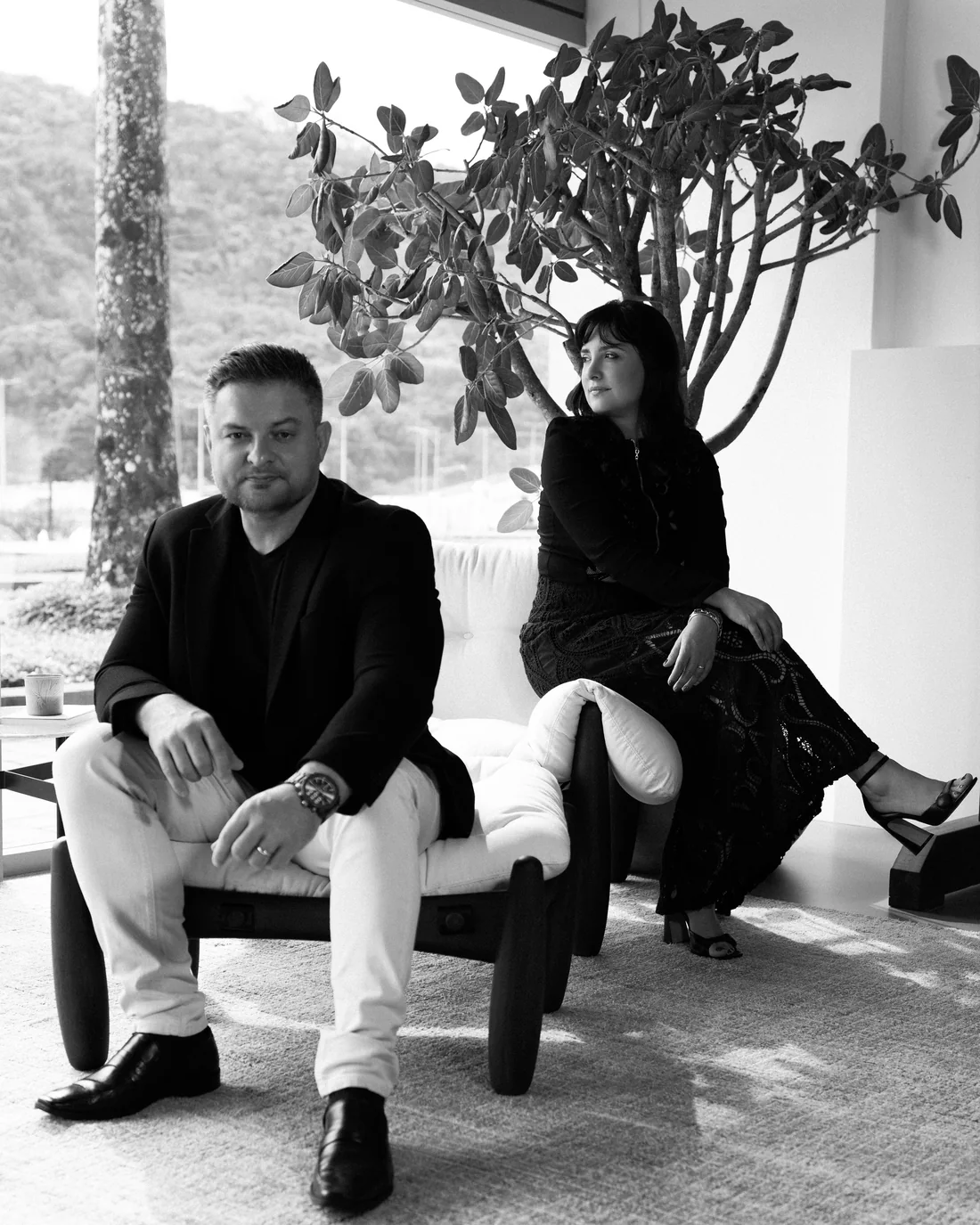 Allan Chierighini e Maria Graziella de Oliveira, sócios da Progetta Studio, no escritório em Florianópolis